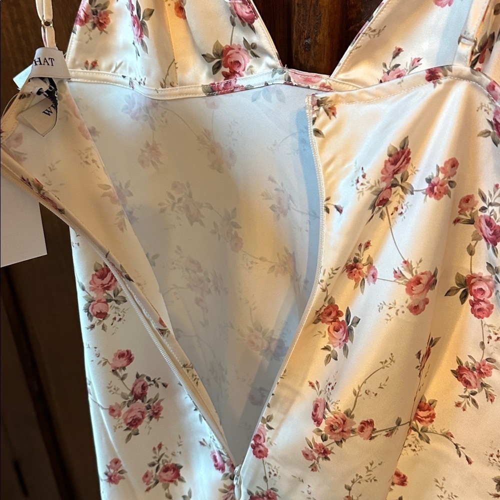 We Wore What Antique white flower dress - Picture 7 of 10